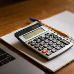 Funciones y salario de un administrador de empresas